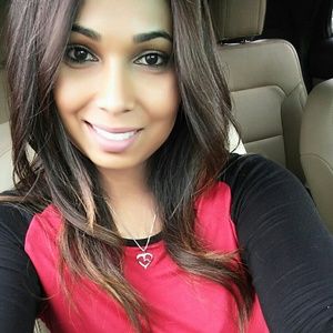 Meet your Posher, Angie